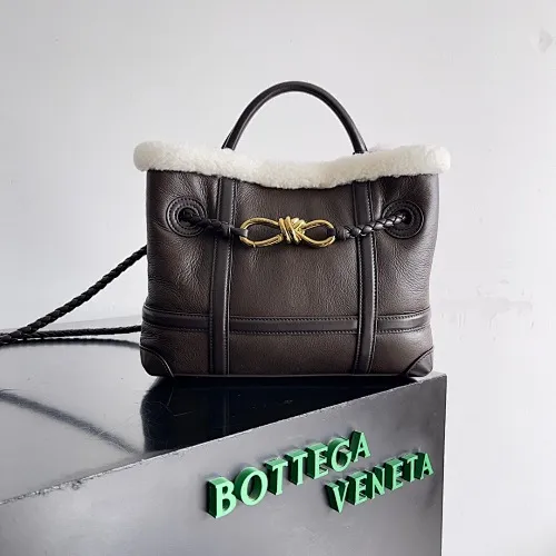 All categories 💚 Authentic bags 💚 BV 2025 new BV crossbody bag